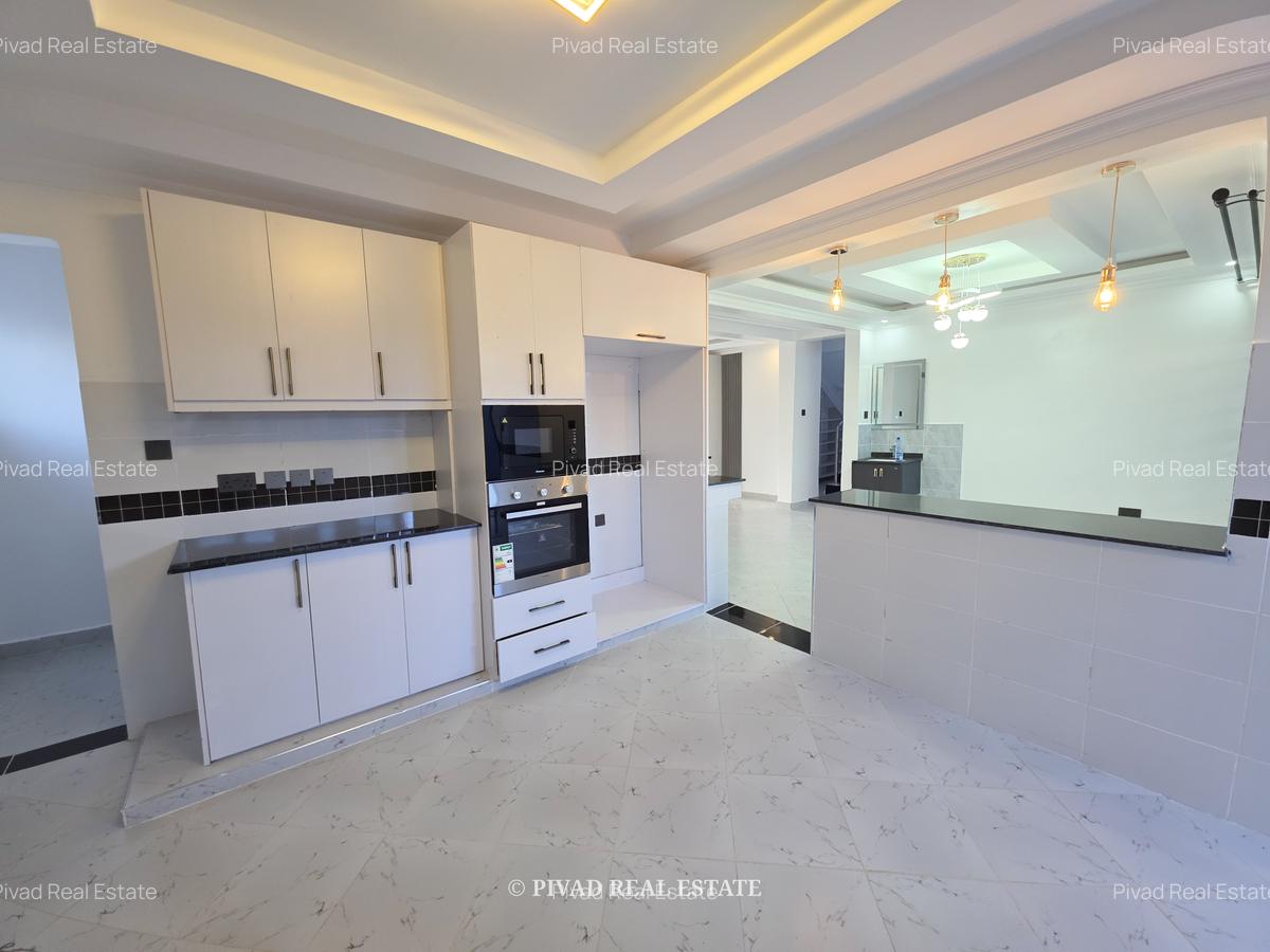5 Bed House with Staff Quarters in Ruiru - 11