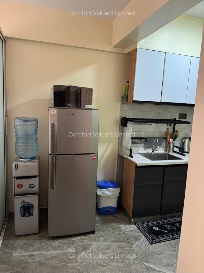 Serviced 1 Bed Apartment with En Suite at Kilimani - 2