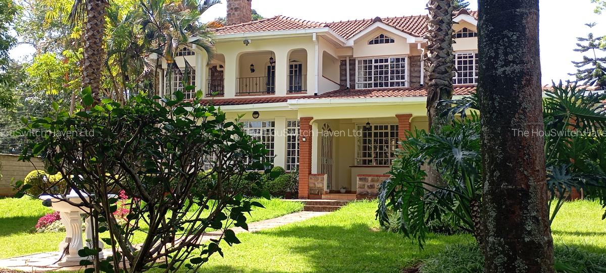 4 Bed Villa with En Suite at Off Un Avenue - 1