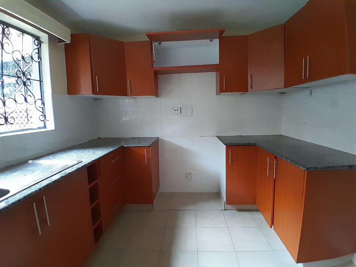 3 Bed Apartment with En Suite in Kilimani - 8