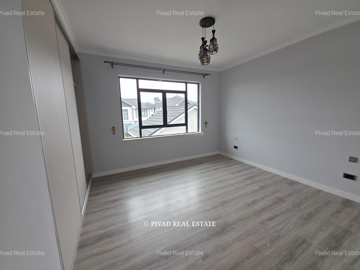 4 Bed Townhouse with Swimming Pool in Runda - 12