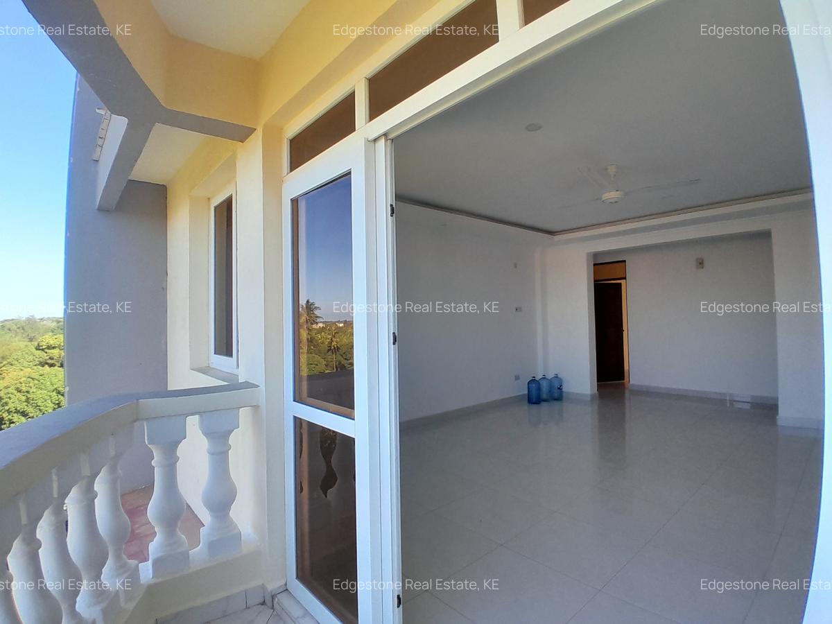 3 Bed Apartment with En Suite in Mtwapa - 10