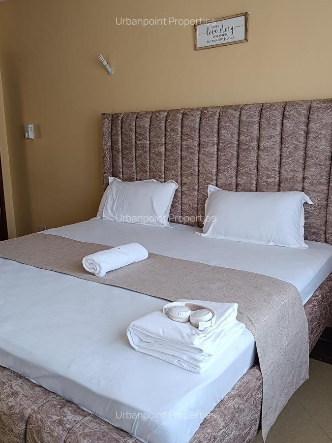 Serviced 2 Bed Apartment with En Suite in Nyali Area - 14