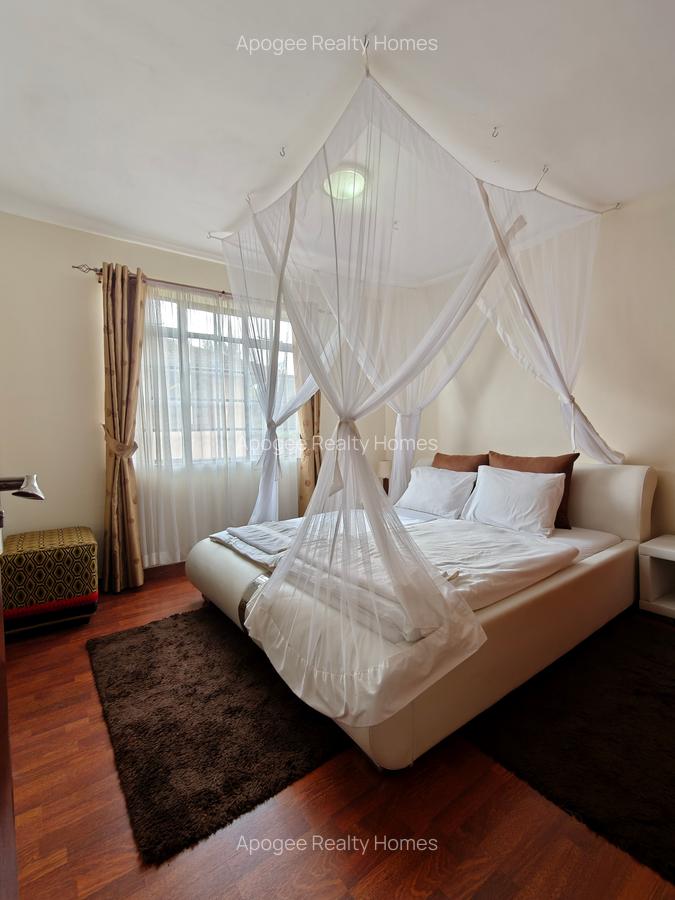 Serviced 3 Bed Apartment with En Suite at Fourways Junction Estate - 18