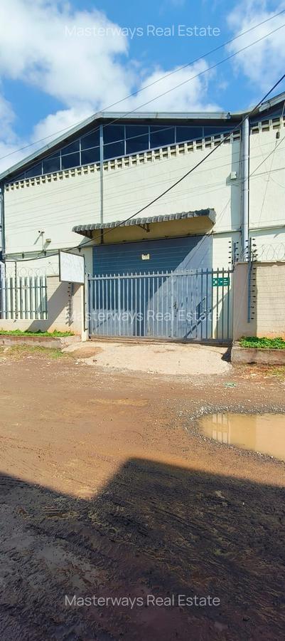 2,432 ft² Warehouse with Service Charge Included in Kamakis - 16