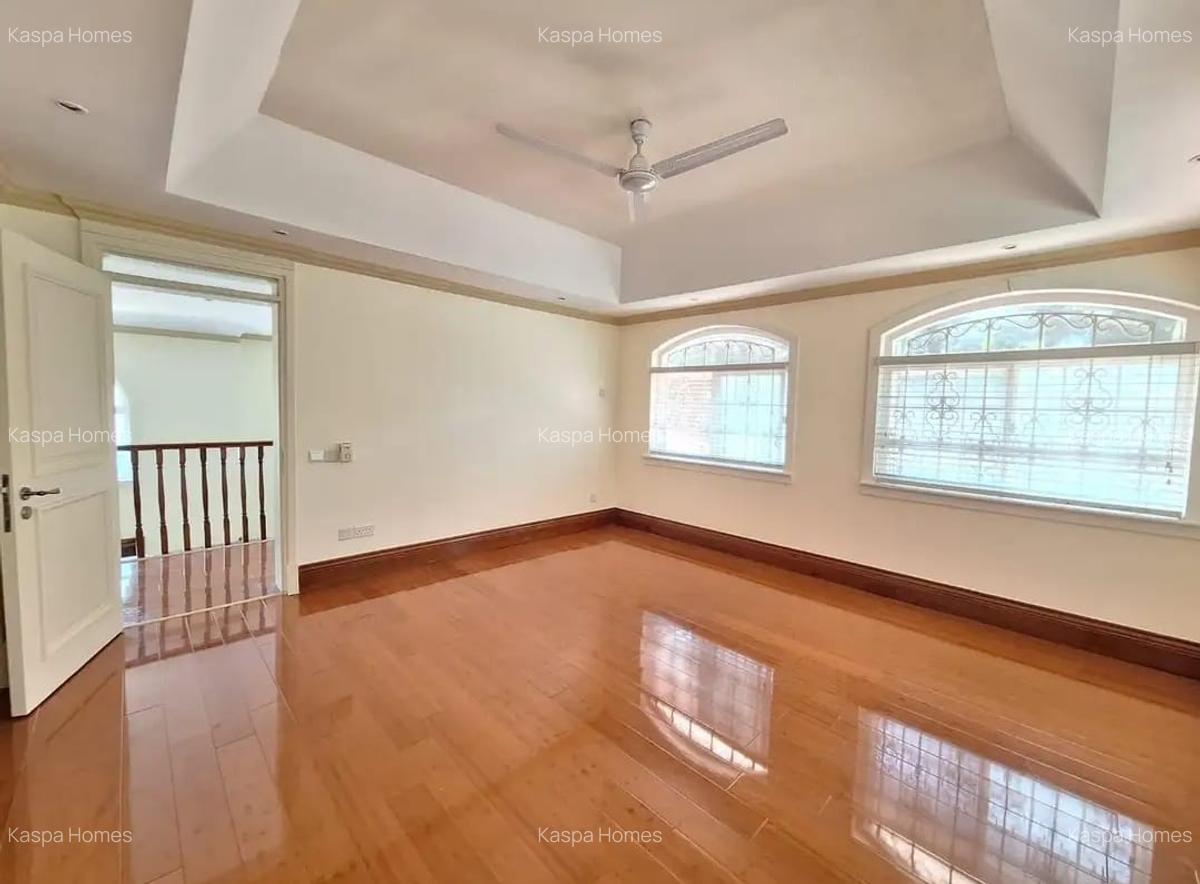 4 Bed House with En Suite in Kitisuru - 5