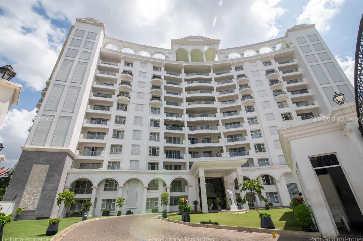 2 Bed Apartment with En Suite in Parklands - 1