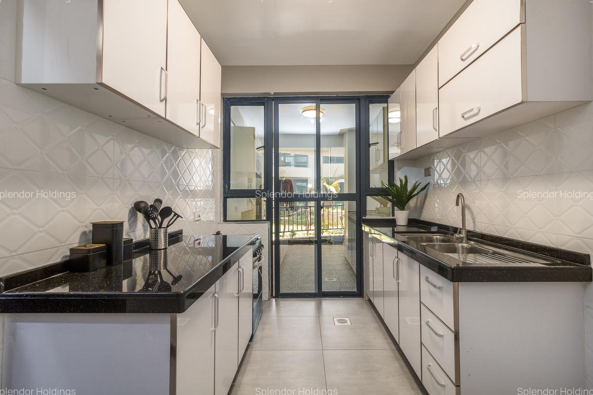 3 Bed Apartment with En Suite in Kilimani - 4