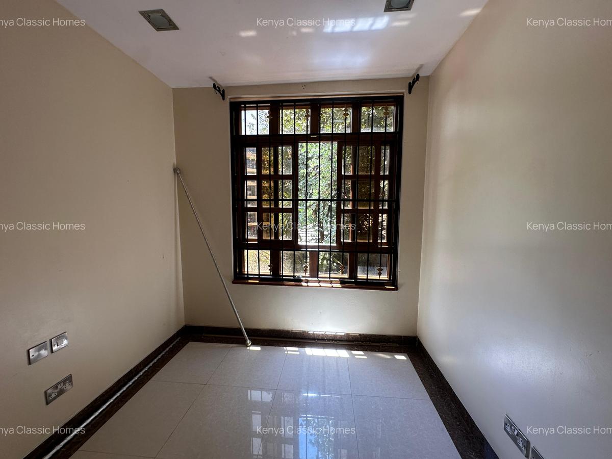 4 Bed Apartment with En Suite at Lavington - 9