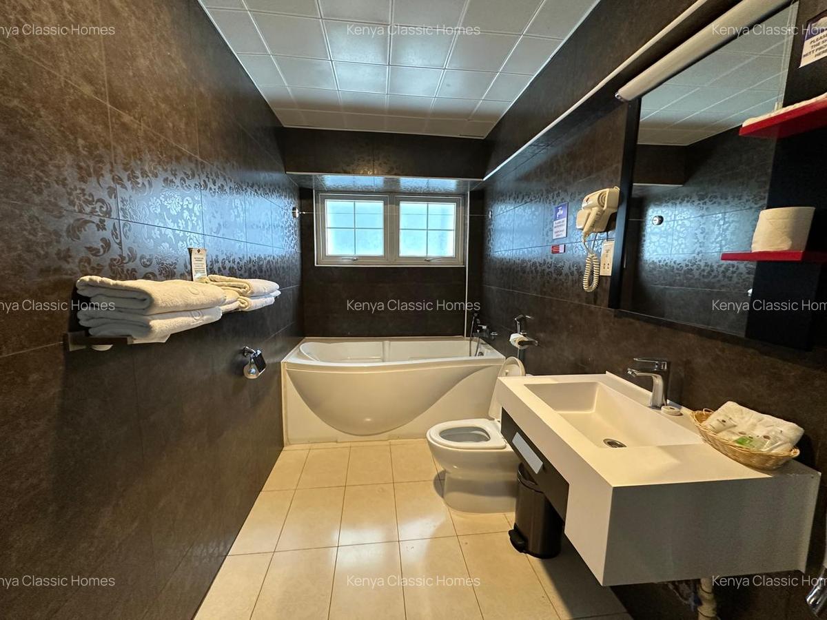 Serviced 1 Bed Apartment with En Suite at Westlands - 9