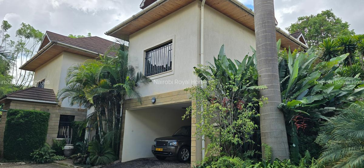 5 Bed Townhouse with En Suite at James Gichuru - 19