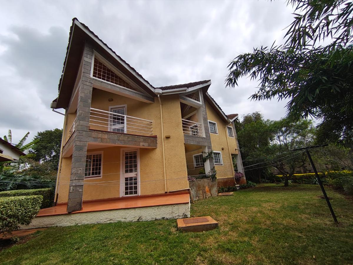 3 Bed House with En Suite at Runda - 2