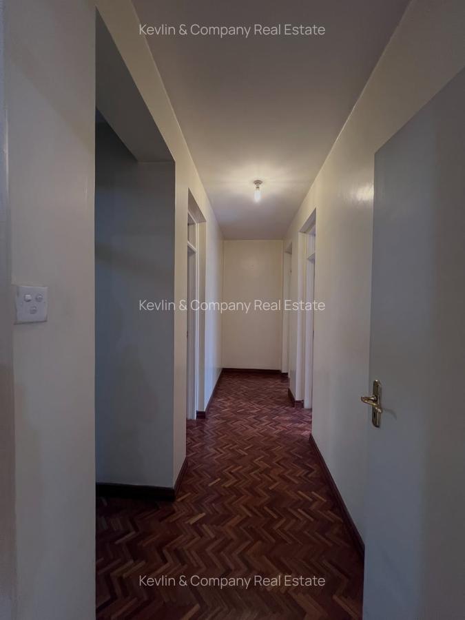 3 Bed Apartment with Swimming Pool in Kilimani - 9