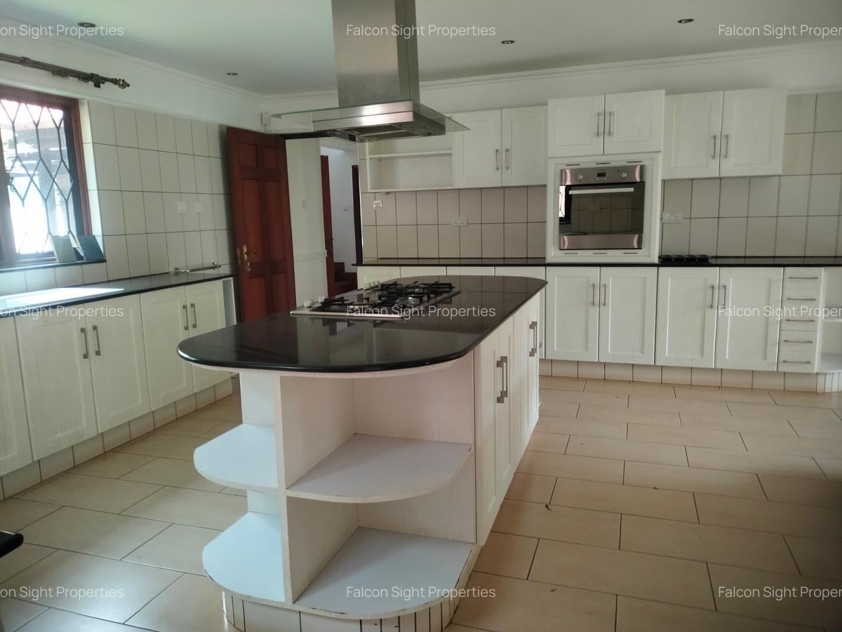 Commercial Property with Backup Generator at Few Minutes Drive To Un Headquarters In Gigiri - 15