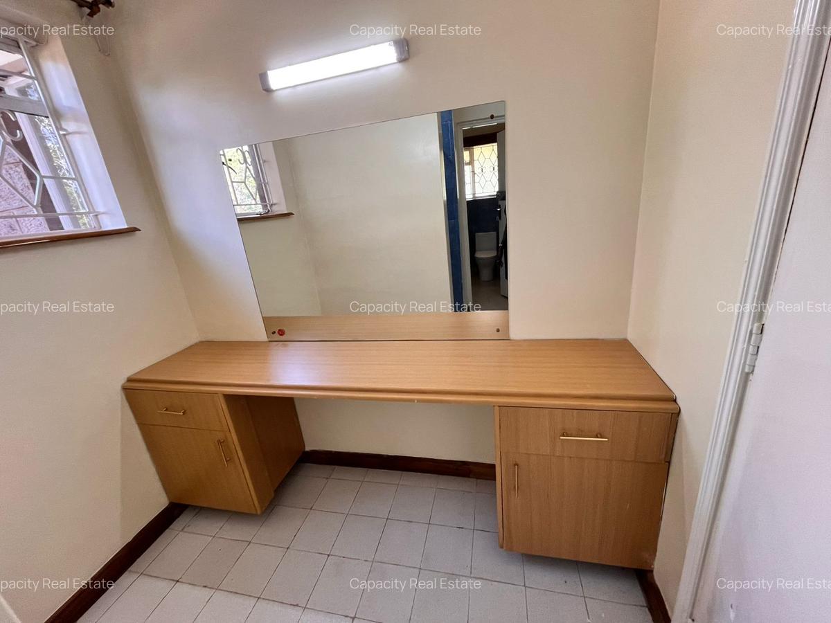 5 Bed Townhouse with Backup Generator in Loresho - 2