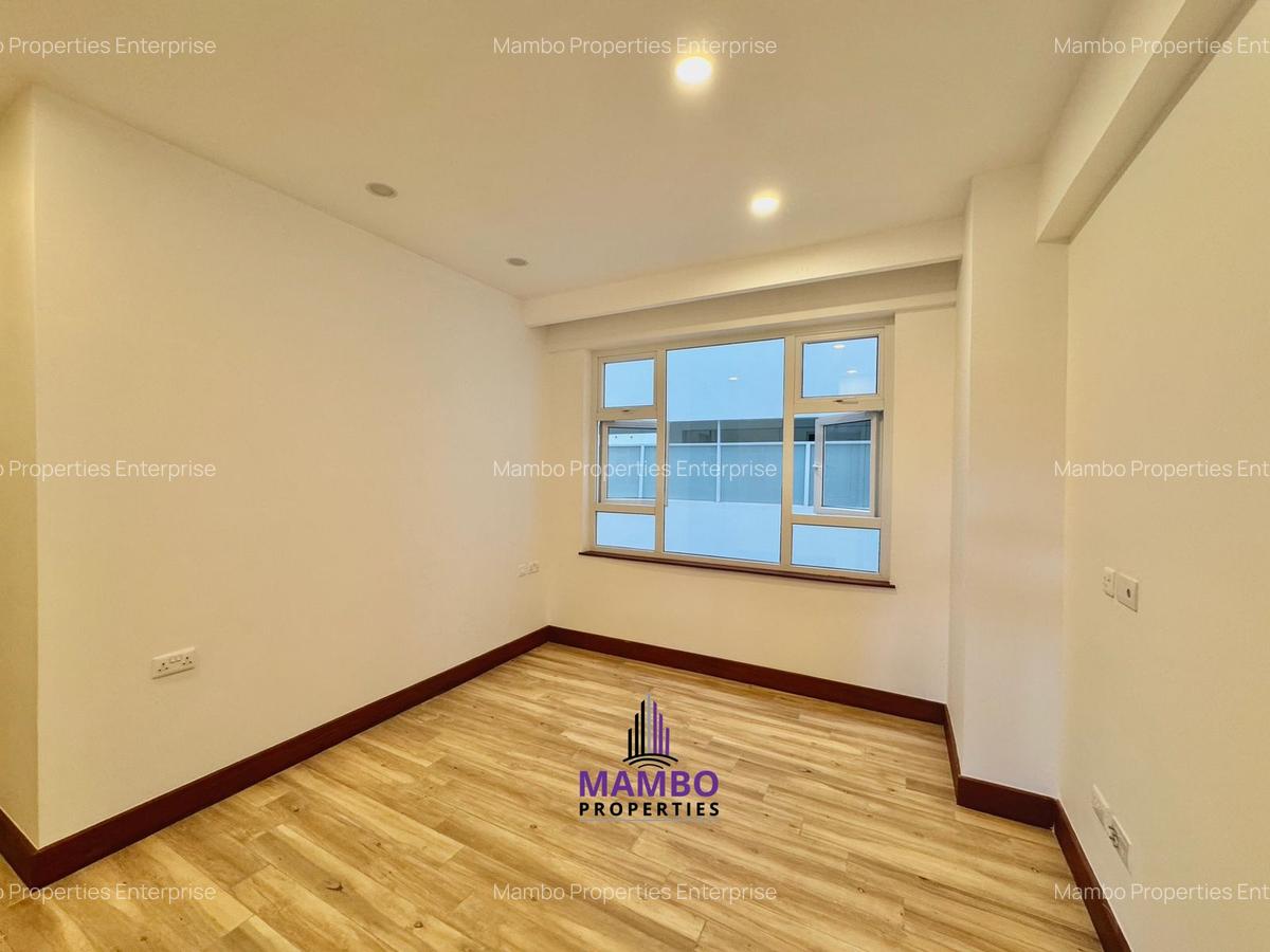 3 Bed Apartment with En Suite at City Park Drive - 12