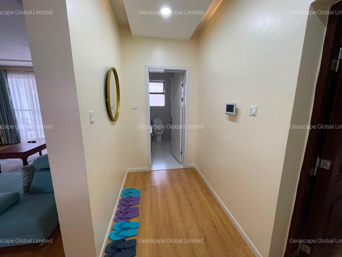 4 Bed Apartment with En Suite in Brookside - 3