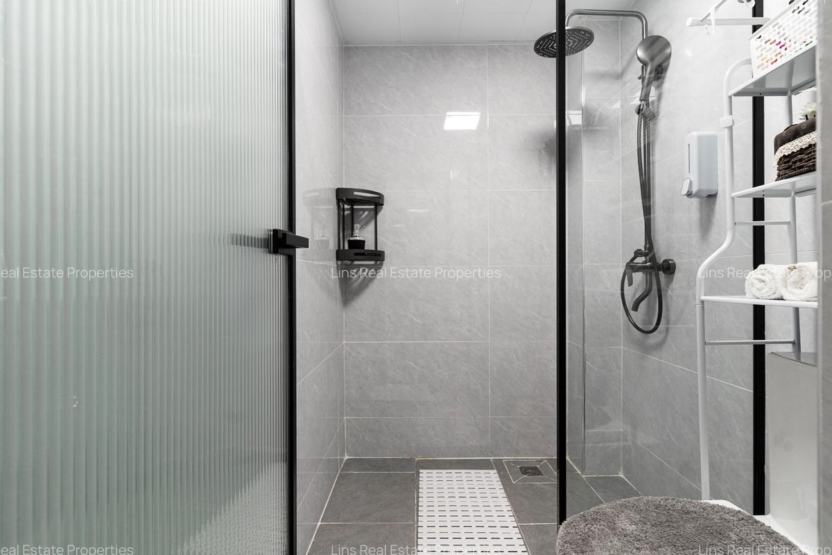 Serviced 1 Bed Apartment with En Suite in Westlands Area - 15