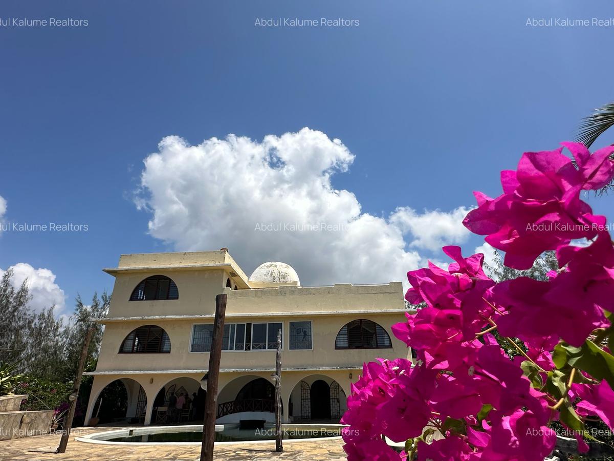 4 Bed House with En Suite at Watamu - 5