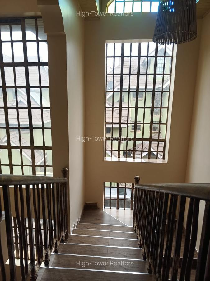 4 Bed Townhouse with En Suite in Karen - 12