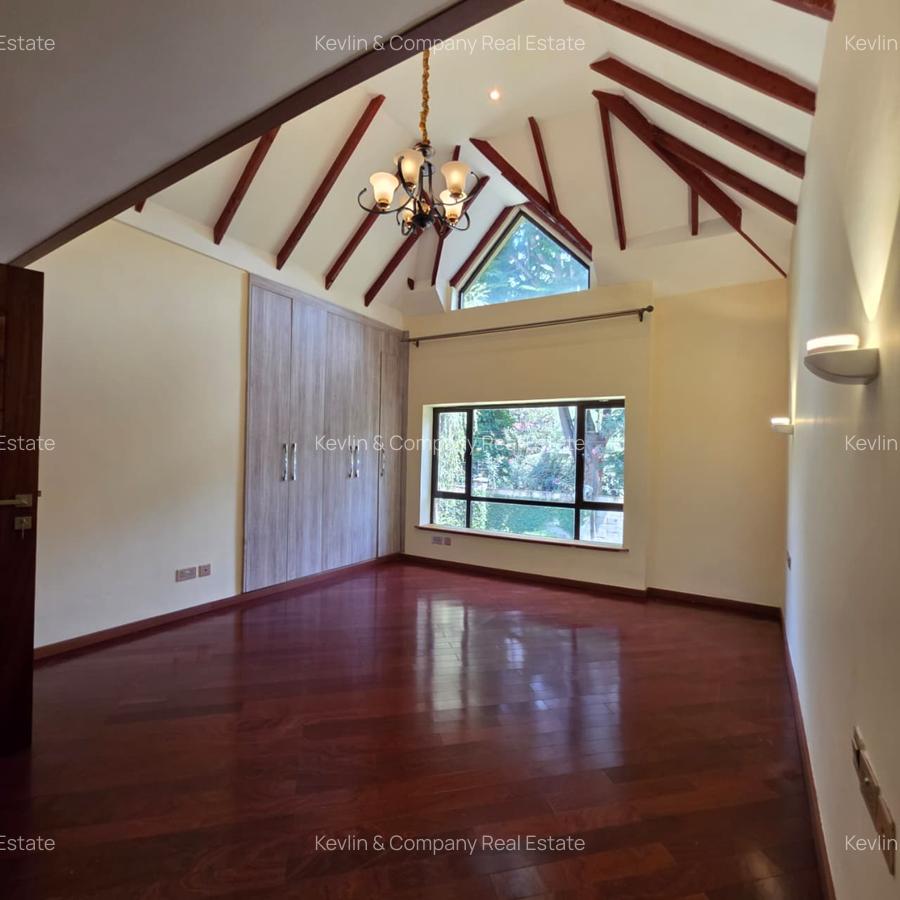 5 Bed Villa with En Suite in Lavington - 9