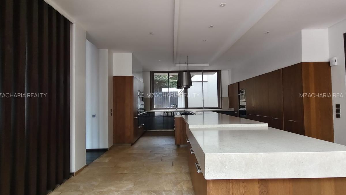 4 Bed Villa with En Suite in Loresho - 6