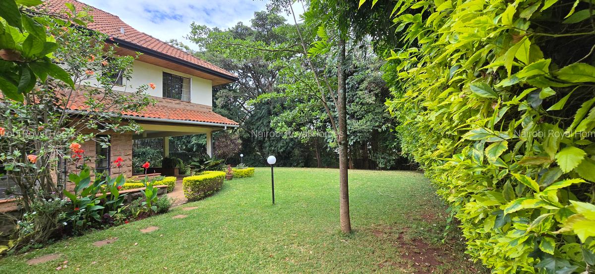 5 Bed House with En Suite at Rossly Park Lone Tree - 11