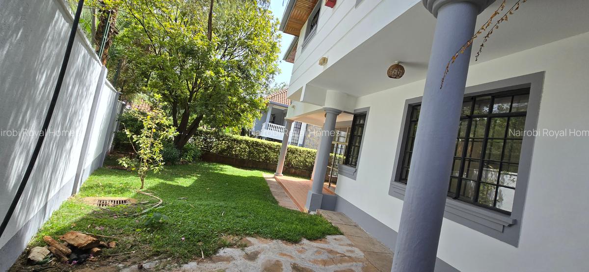 4 Bed Townhouse with En Suite at Lavington Green - 8