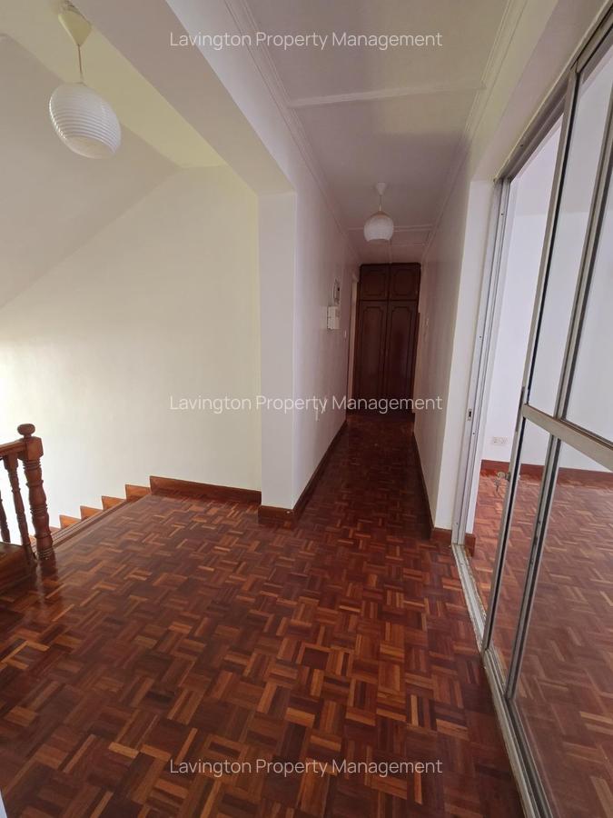 4 Bed Townhouse with En Suite at Lavington Green - 18