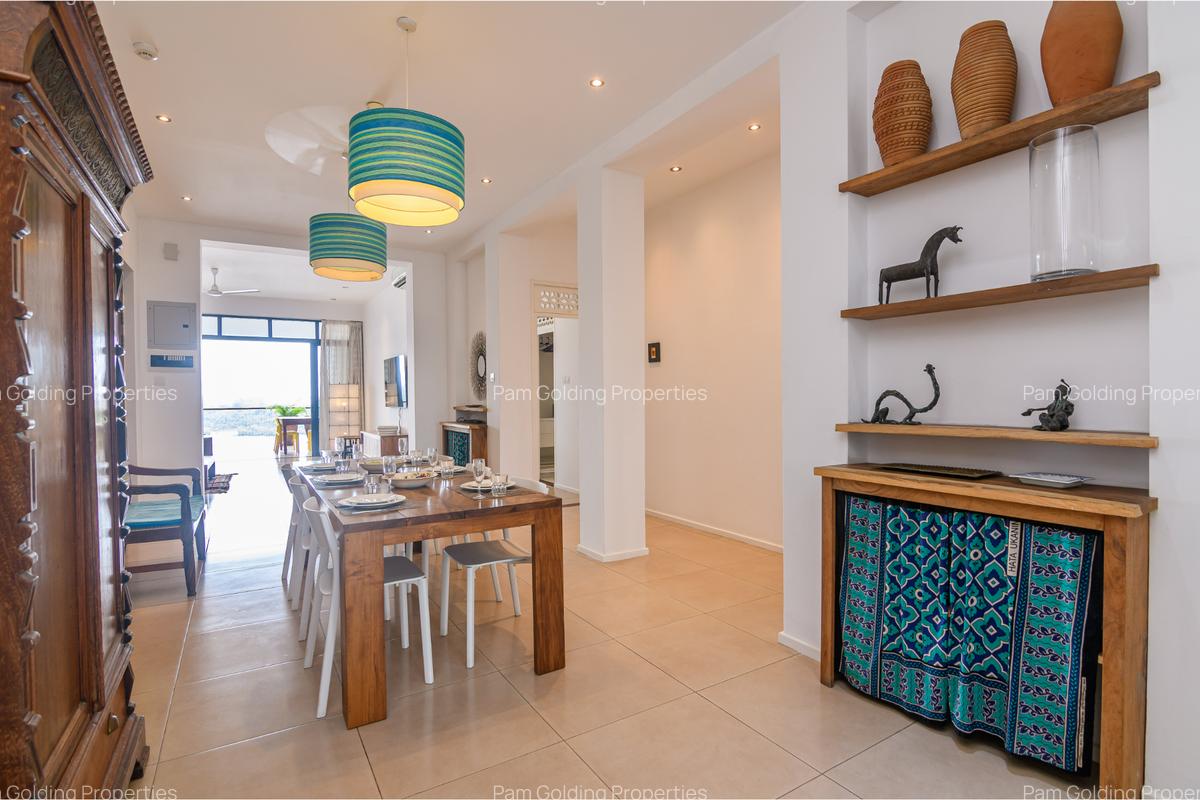 Furnished 3 Bed Apartment with En Suite in Tudor - 16