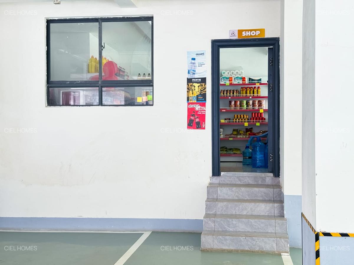 Furnished Studio Apartment with En Suite at Wood Avenue - 17