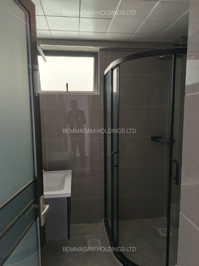 3 Bed Apartment with En Suite at Riverside - 14