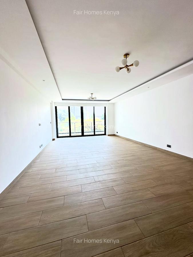 3 Bed Apartment with En Suite at Riverside Drive - 3
