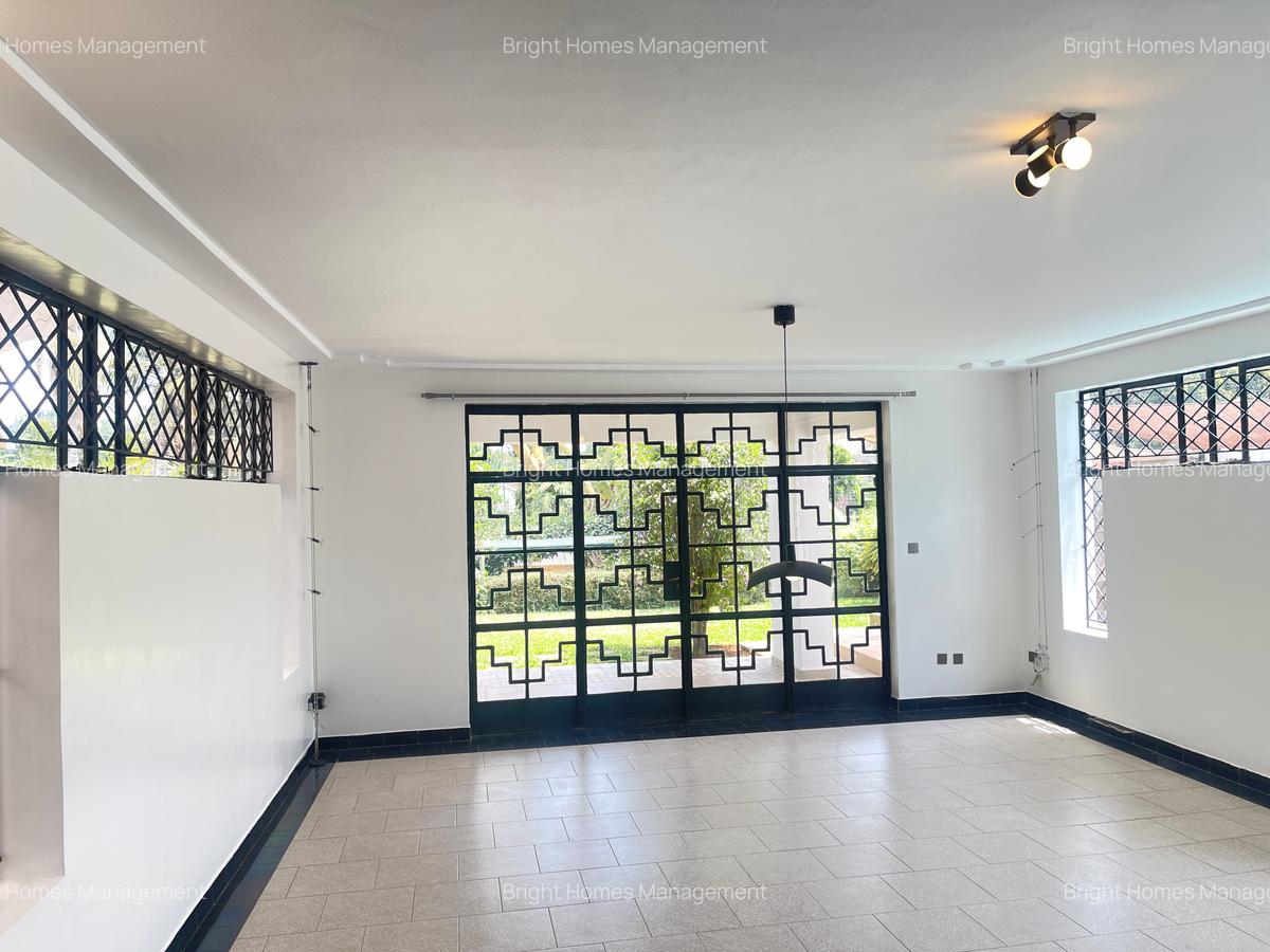 4 Bed Villa with En Suite in Runda - 8