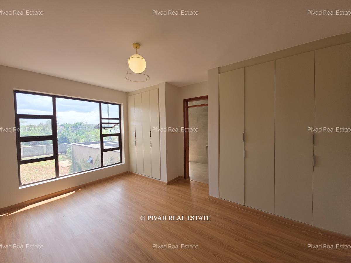 5 Bed Townhouse with Garden in Karen - 10