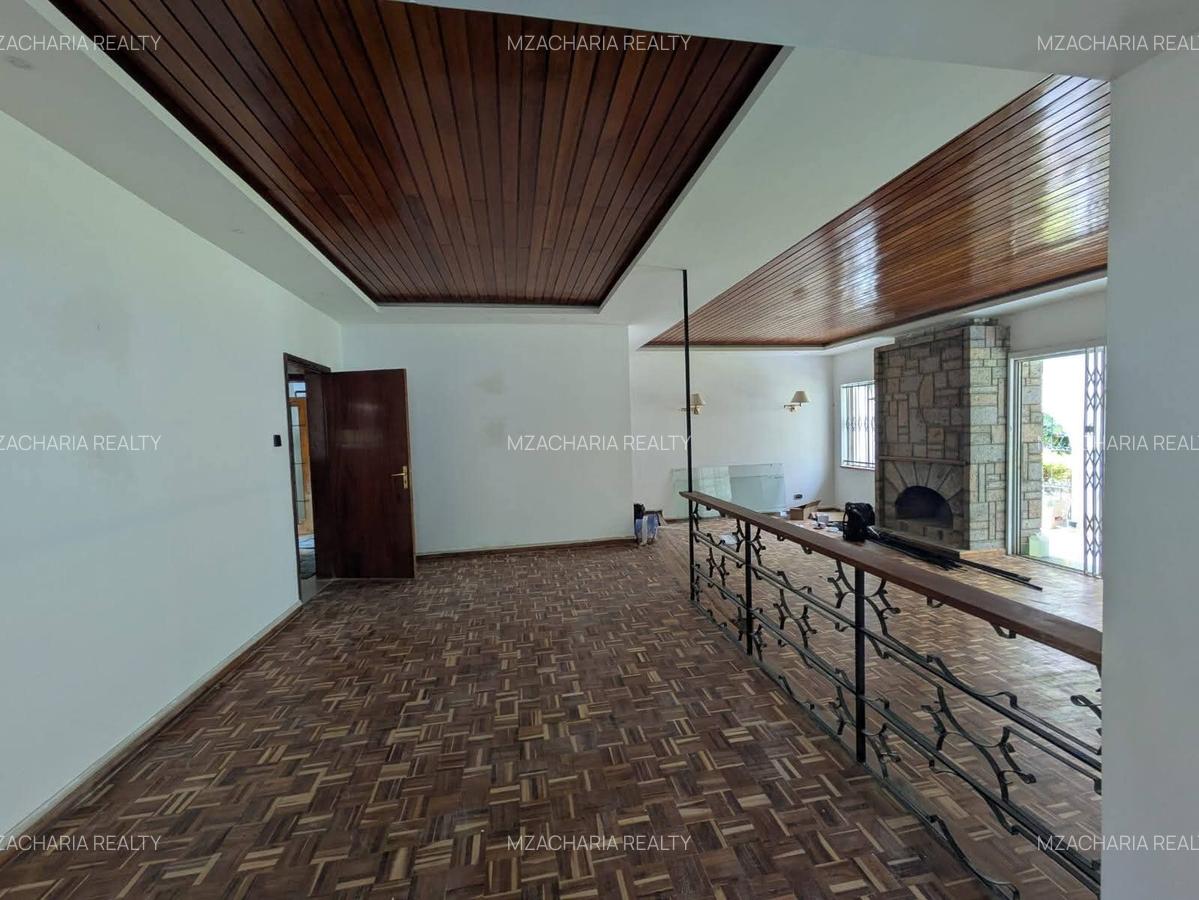 4 Bed House with En Suite in Muthaiga - 13