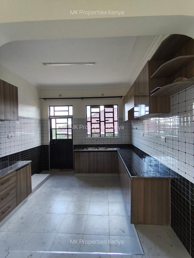 3 Bed House with En Suite at Oloosurutia - 5