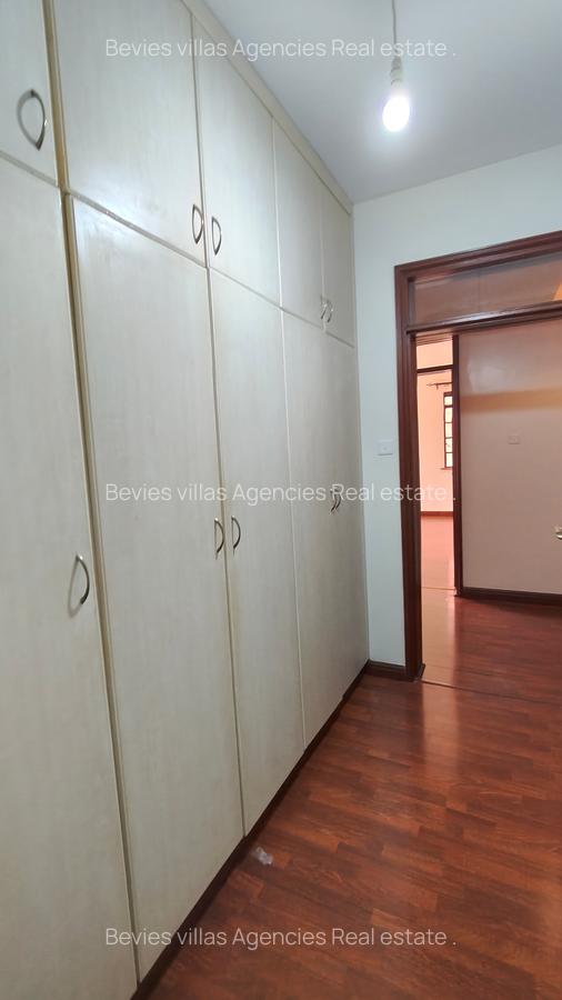 3 Bed Apartment with En Suite at Brook Side - 18