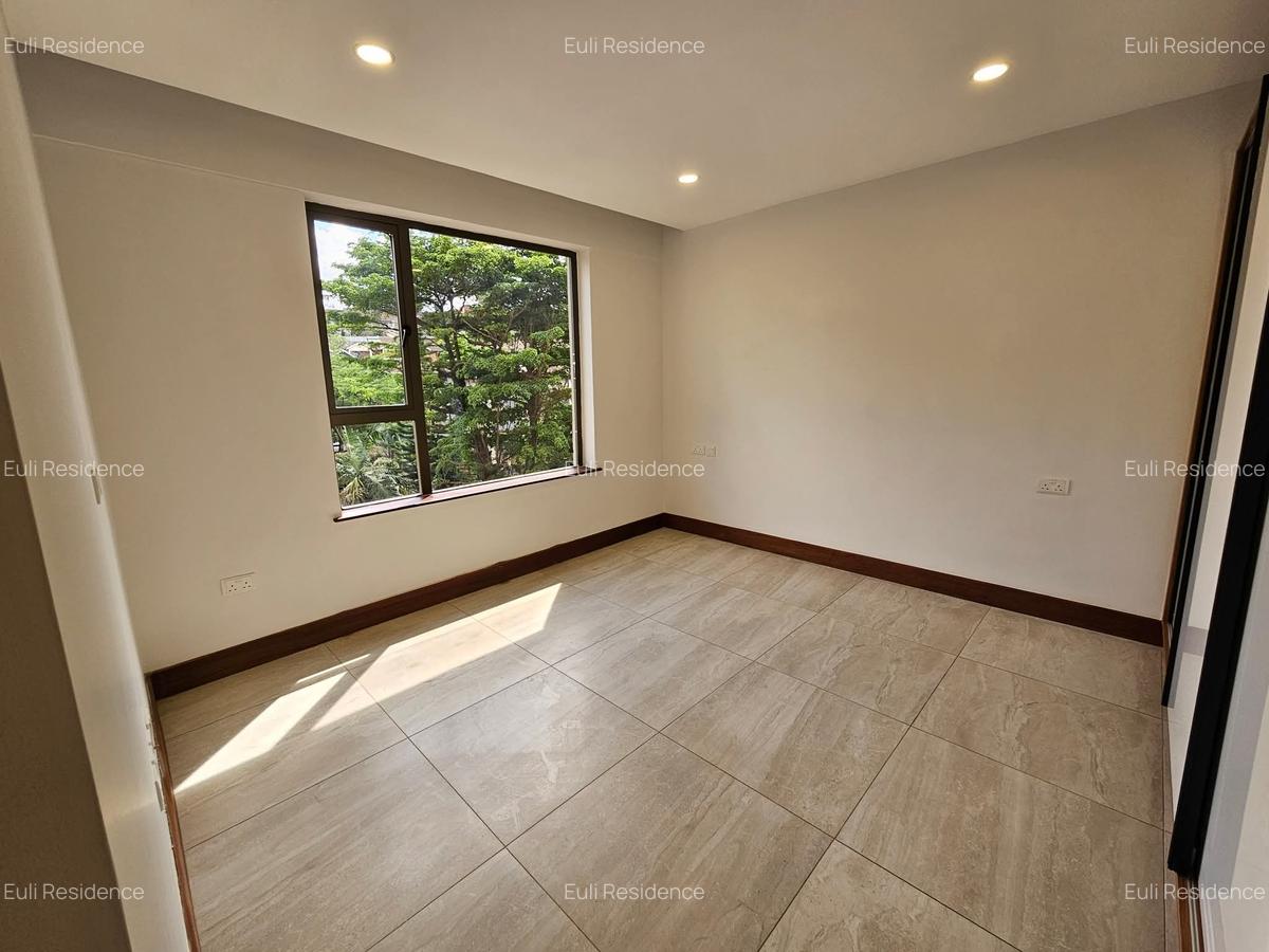 2 Bed Apartment with En Suite at Rhapta Rd - 5