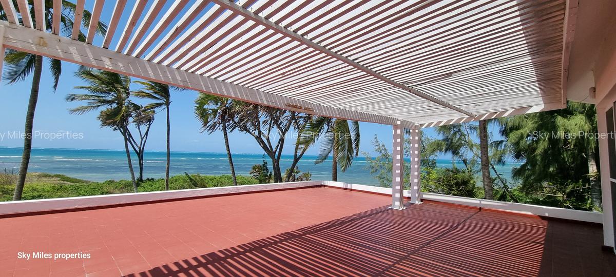 4 Bed Villa with En Suite at Malindi - 1