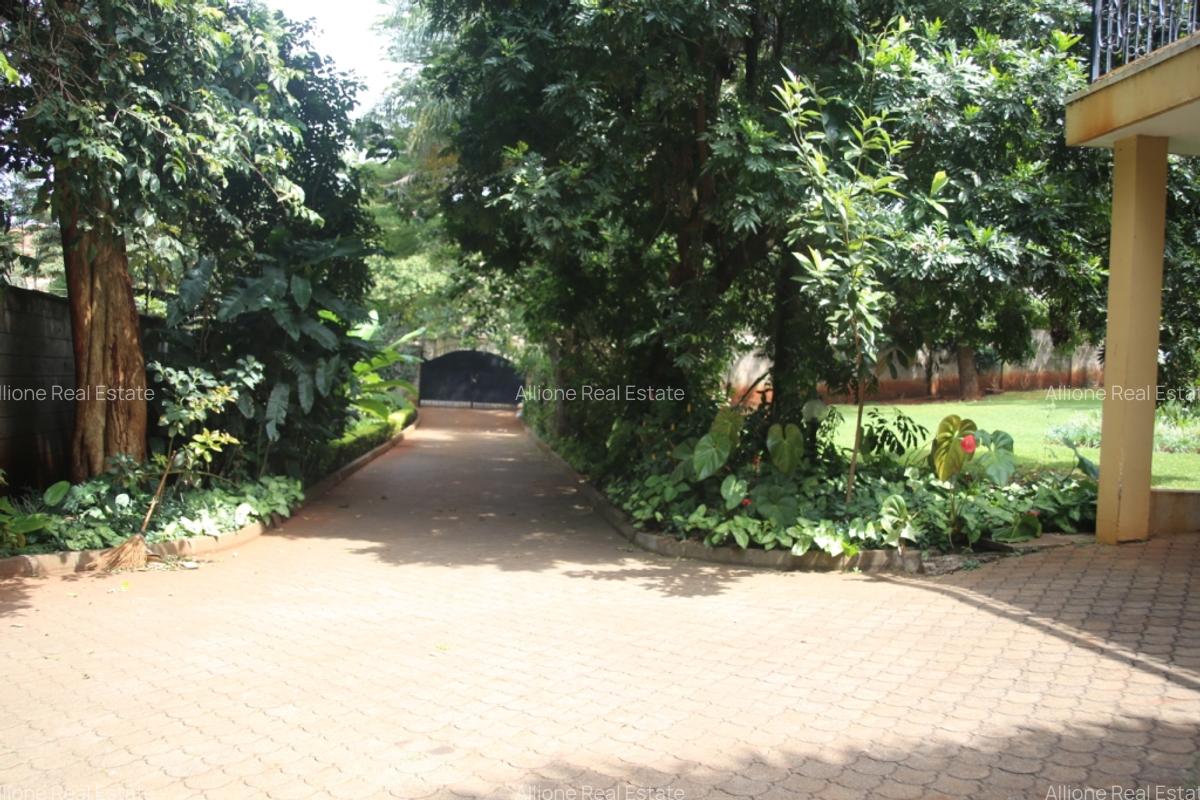 5 Bed House with Staff Quarters at Near Lavington Mall - 4