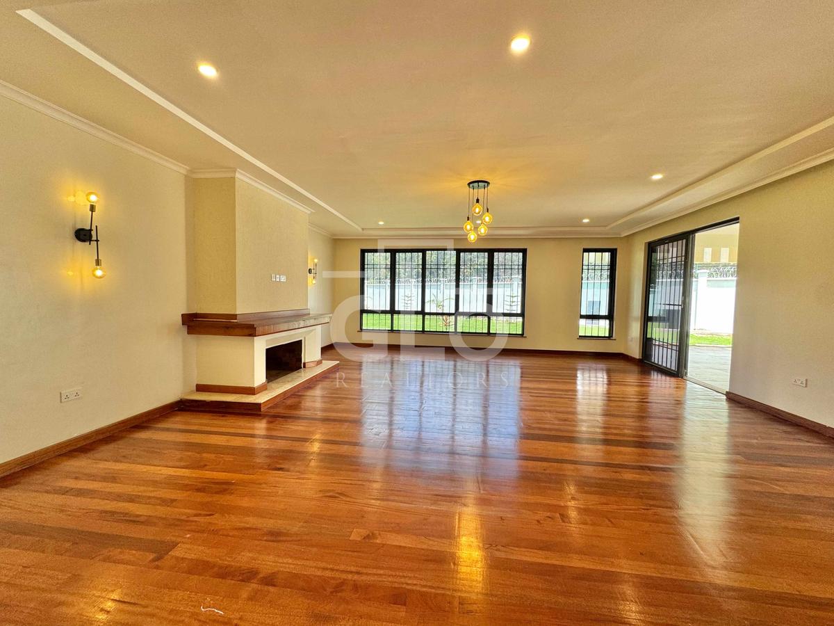 6 Bed Villa with En Suite in Loresho - 5