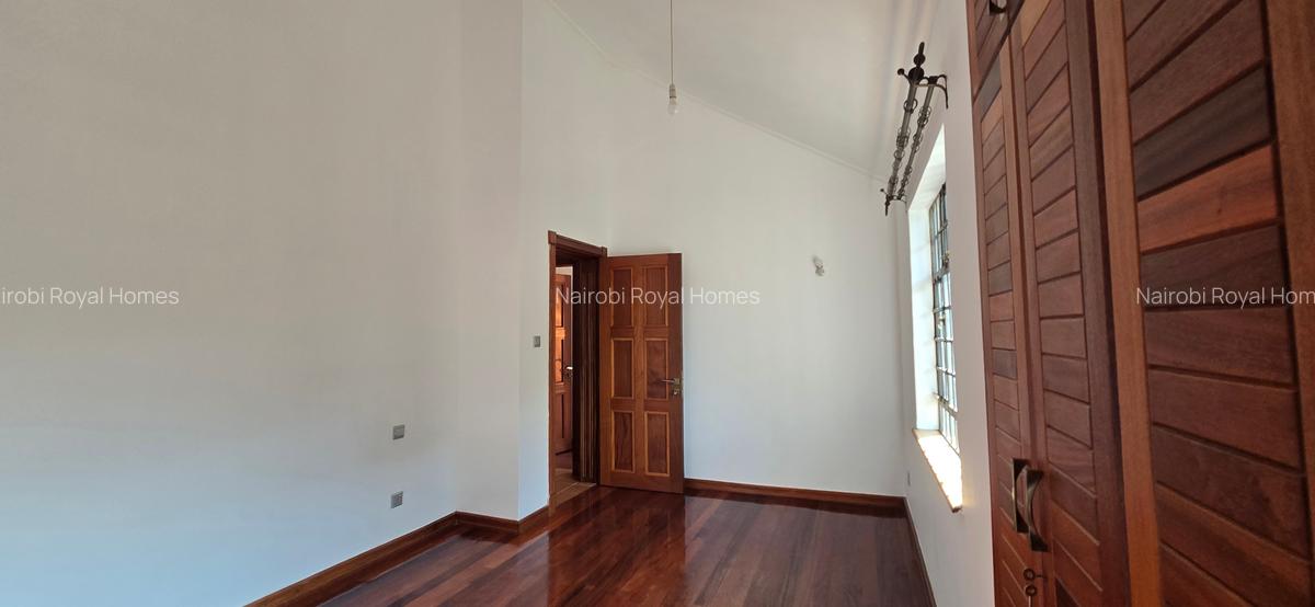 5 Bed Townhouse with En Suite at Peponi Road - 9