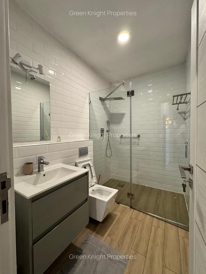 Serviced 2 Bed Apartment with En Suite in Lavington - 10