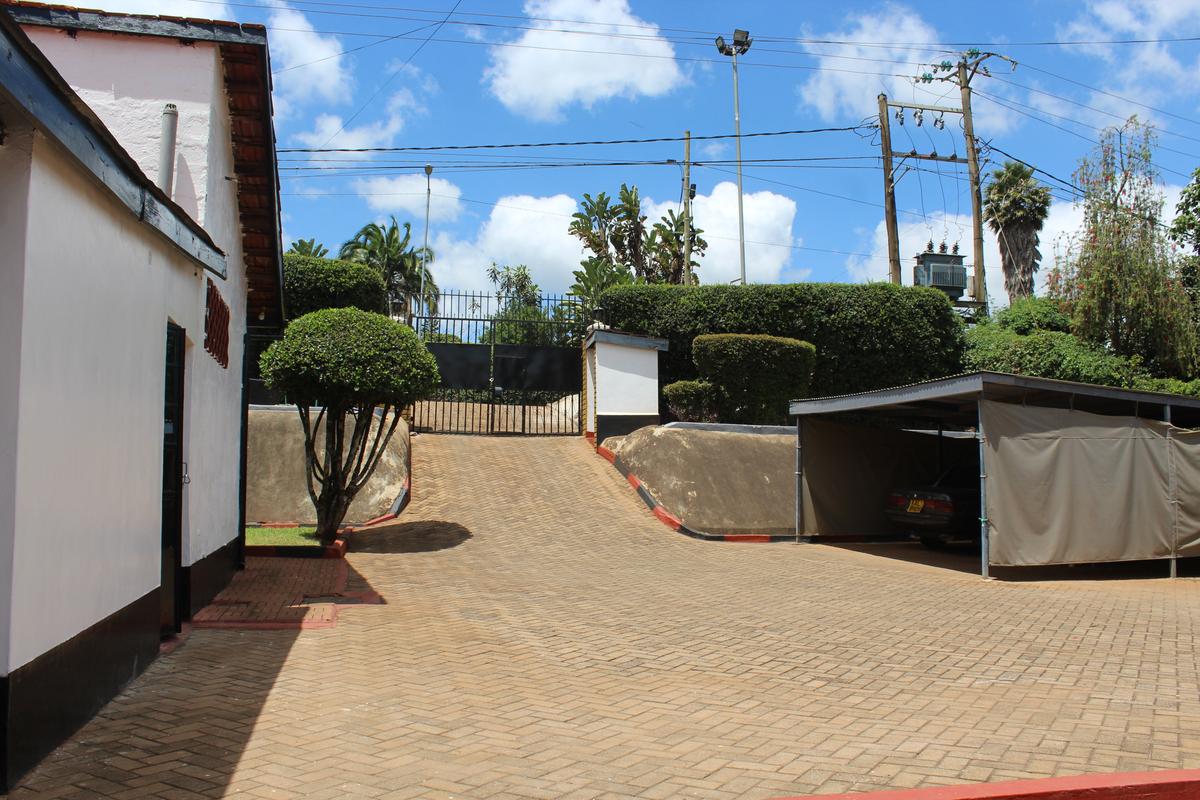 4 Bed Townhouse with En Suite at Loresho - 4