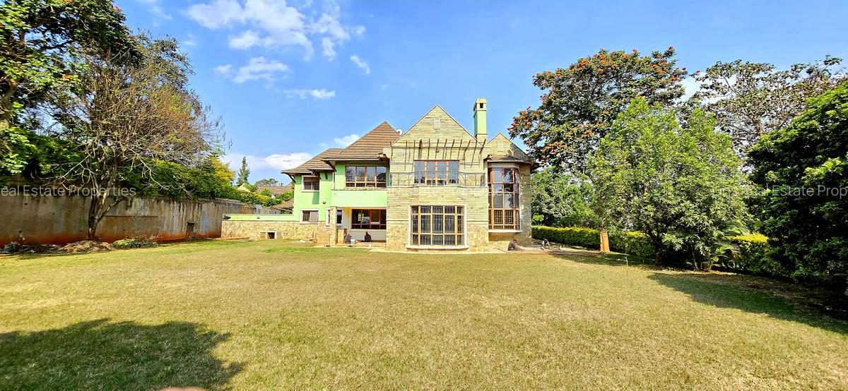 5 Bed Townhouse with En Suite in Runda - 2