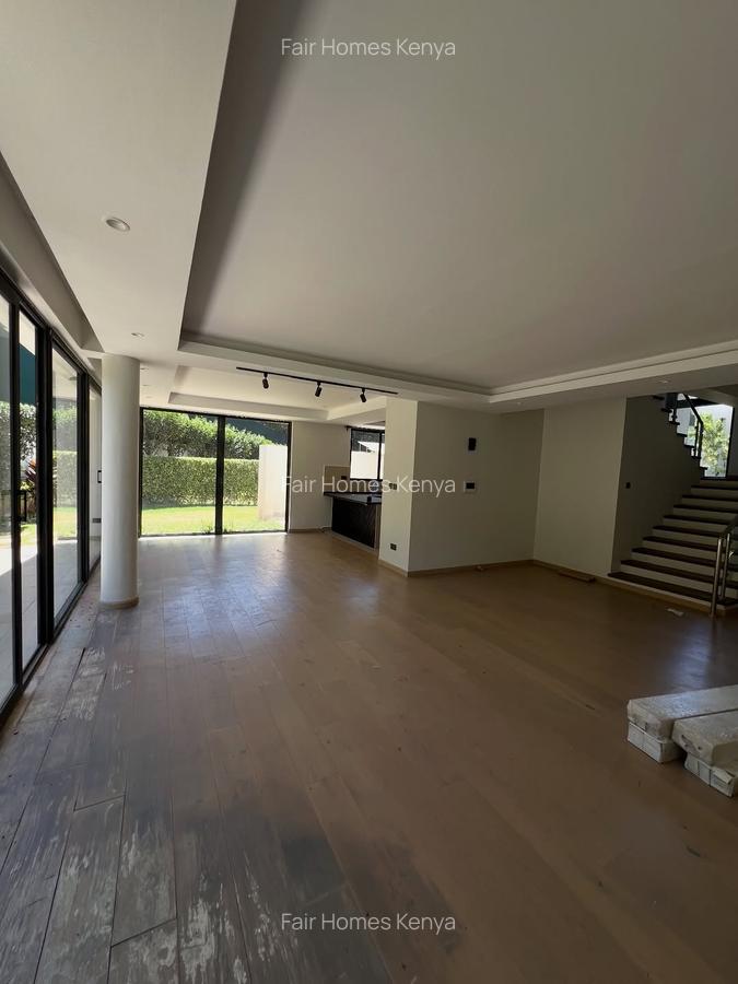 4 Bed Townhouse with En Suite at Lavington Green - 15