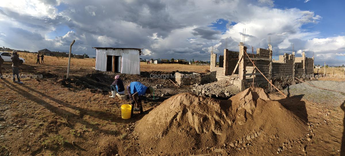 4 Bed House with En Suite at Malaa - 2