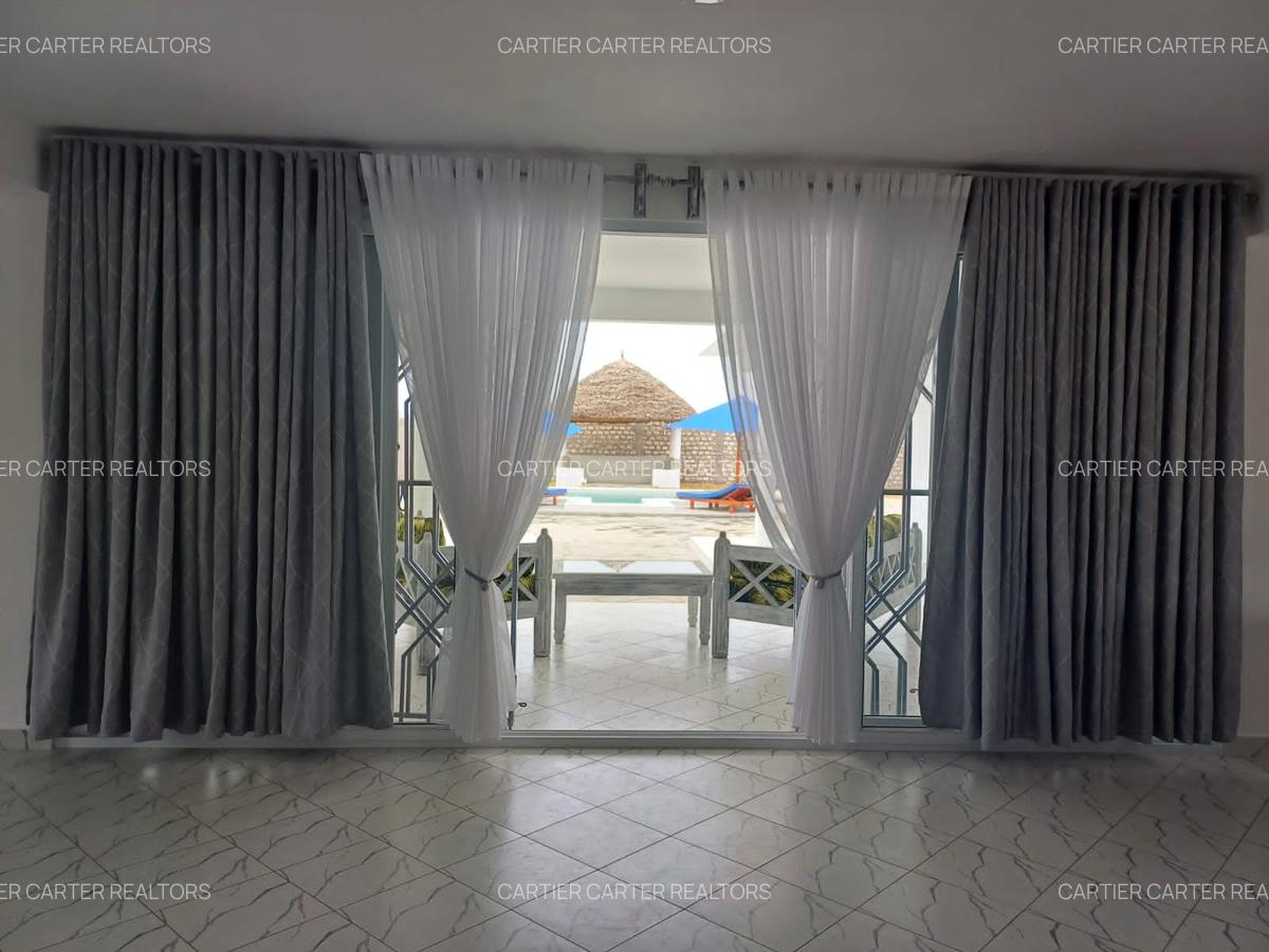 2 Bed House with En Suite in Watamu - 3