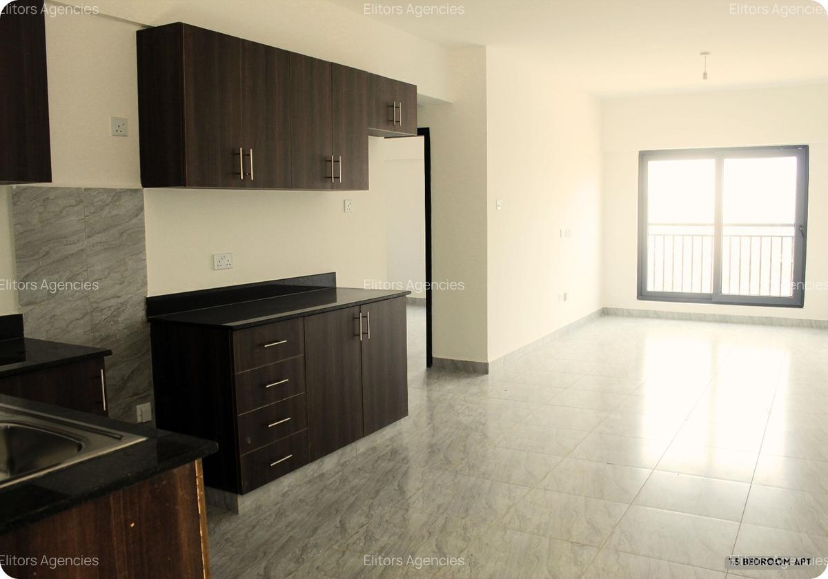 1 Bed Apartment with En Suite at Likoni Toad - 5